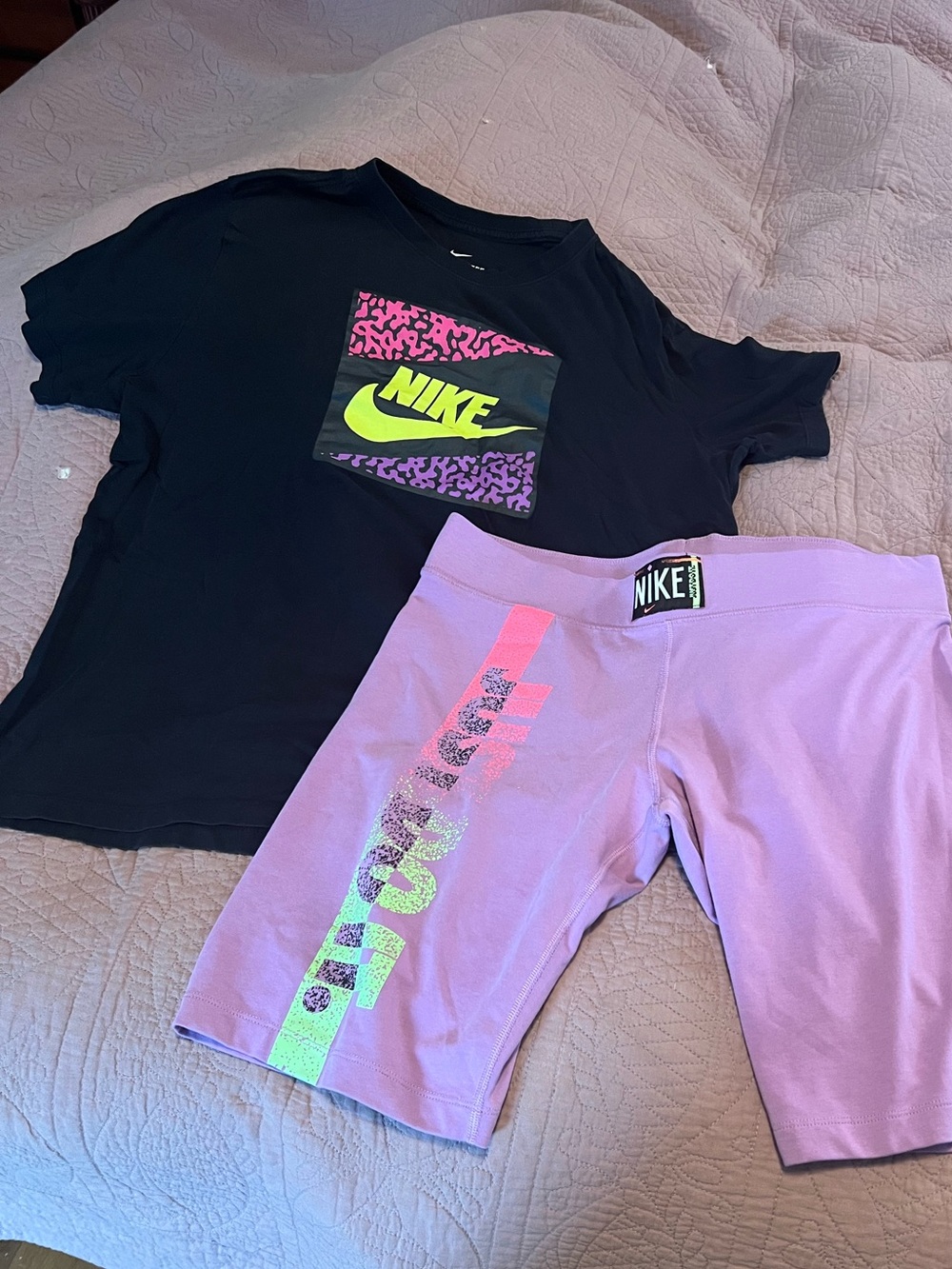 #1024 Nike XL Just Do It Graphic Tee & Purple 10” Biker Shorts 2 Piece Set - Picture 2 of 8